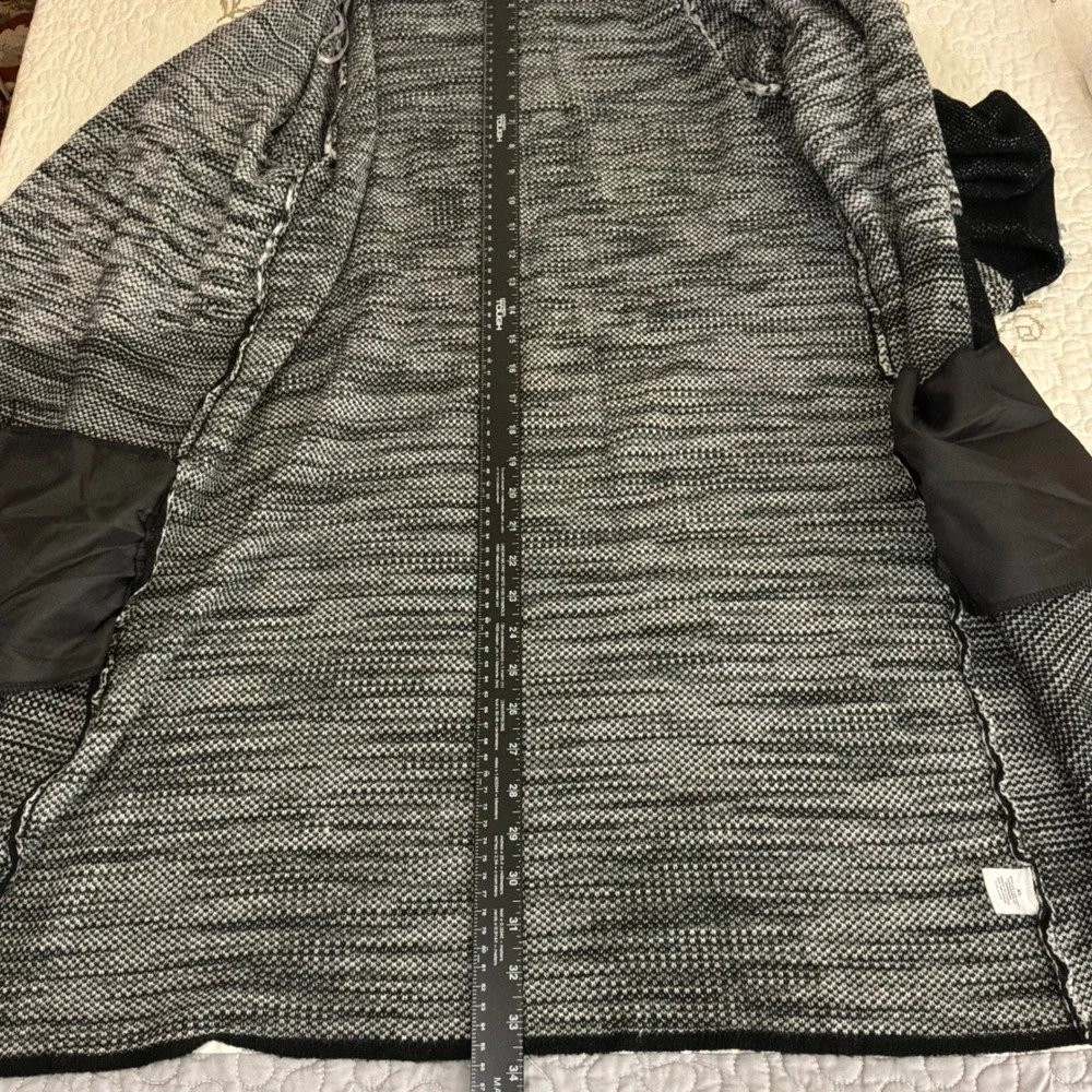 Adrienne Vittadini Cardigan Womens XL Black Gray Excellent Colorblock Knit